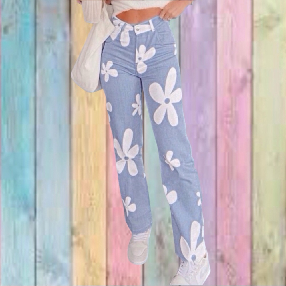 Baevely Blue Boyfriend High Waisted Loose Fit Wide Leg Flower Denim Jeans NWOT - Picture 1 of 12